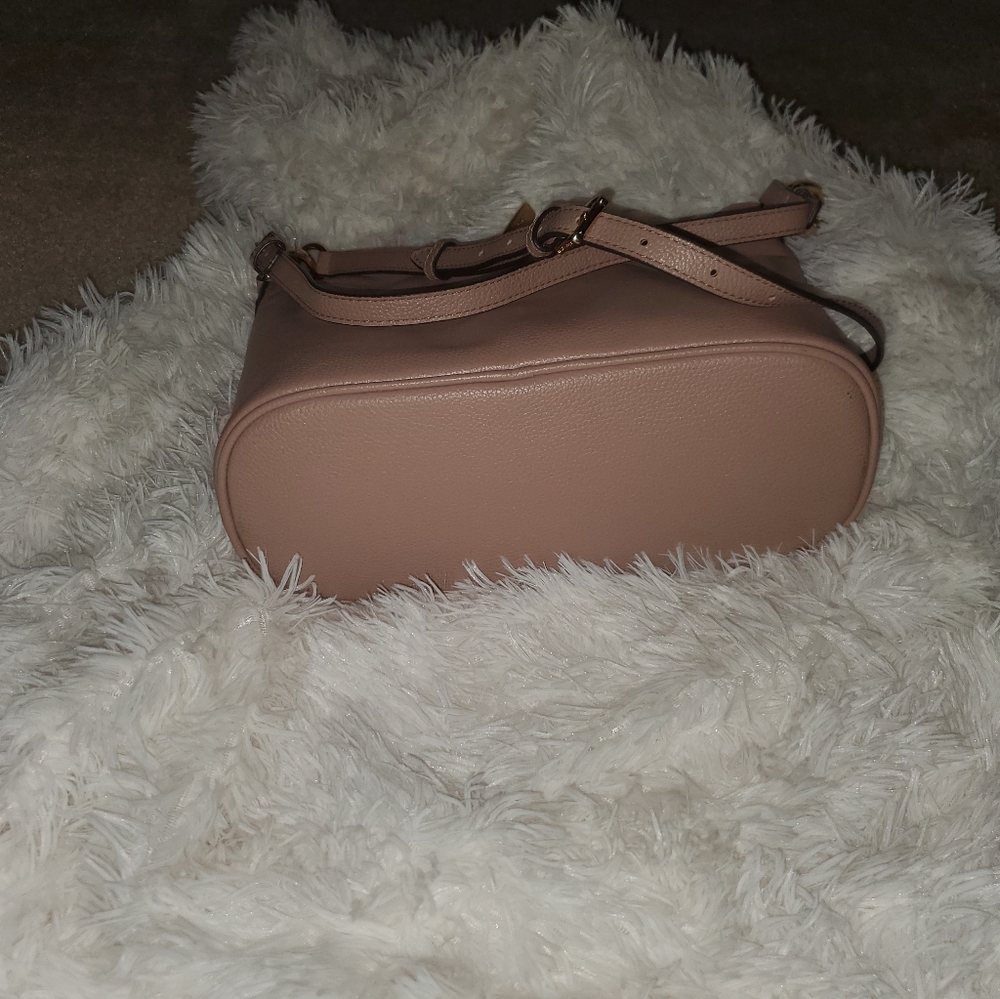 NWT Michael Kors Crossbody - Picture 2 of 4